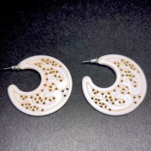 Vintage 80’s Avon Cream Lucite carved Crescent Hoop Earrings